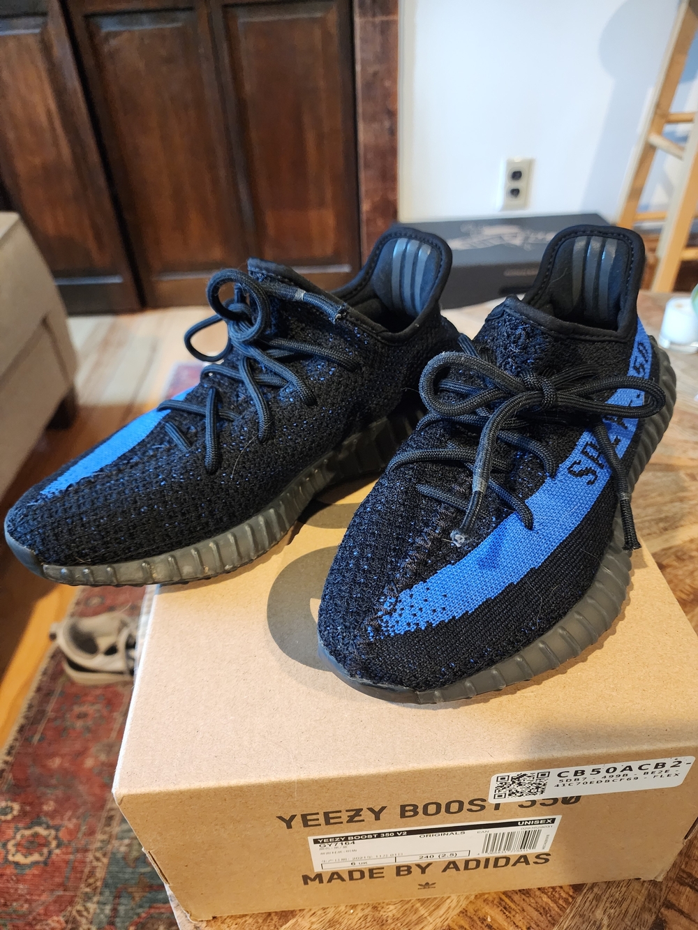 adidas Black Yeezy Boost 350 V2 Boxed Pair
